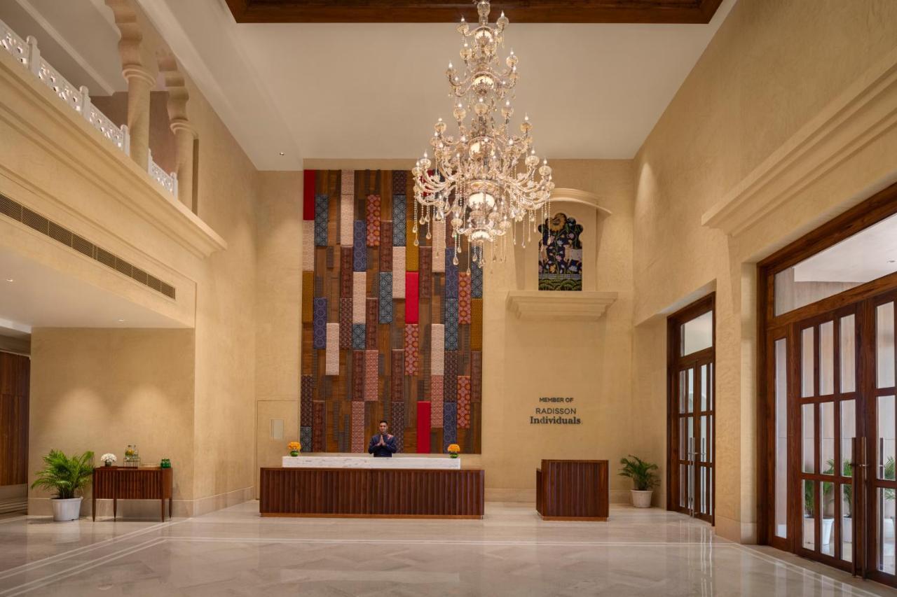 Uday Palace Navsari, A Member Of Radisson Individuals ภายนอก รูปภาพ